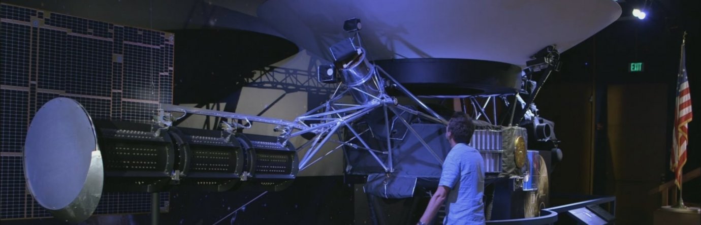 Просмотр фильма Вояджер: Полёт за пределы Солнечной системы