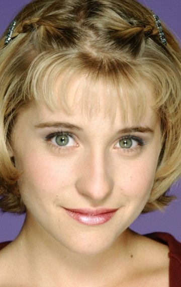Эллисон Мэк (Allison Mack) фото: Эллисон Мэк (Allison Mack)