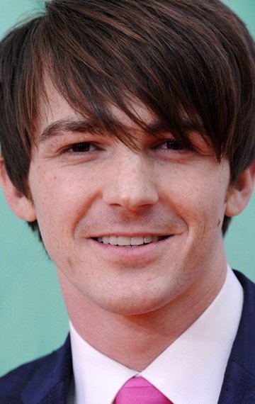 фото: Дрейк Белл (Drake Bell)