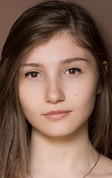 Илаида Акдоган (Ilayda Akdogan) фото: Илаида Акдоган (Ilayda Akdogan)
