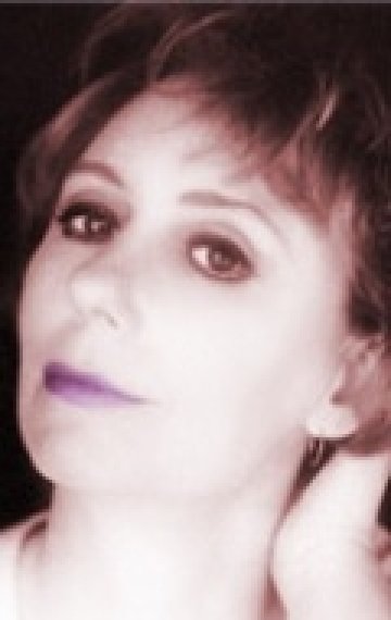 Минк Стоул (Mink Stole) фото: Минк Стоул (Mink Stole)