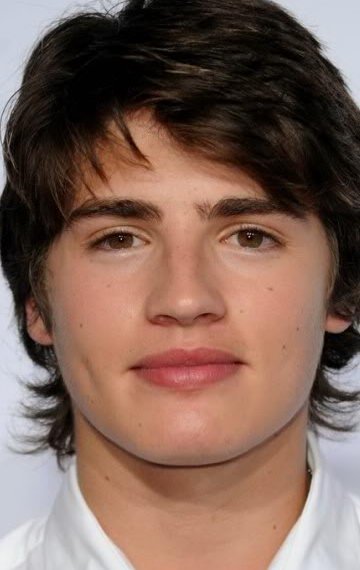 Грегг Салкин (Gregg Sulkin) фото: Грегг Салкин (Gregg Sulkin)