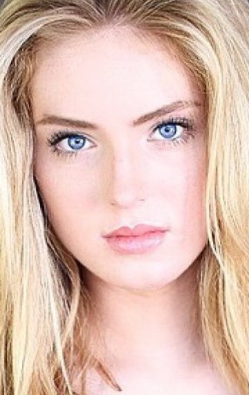 фото: Саксон Шарбино (Saxon Sharbino)