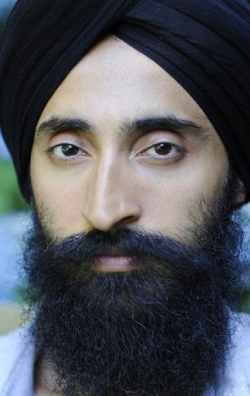 Варис Ахлувалиа (Waris Ahluwalia) фото: Варис Ахлувалиа (Waris Ahluwalia)