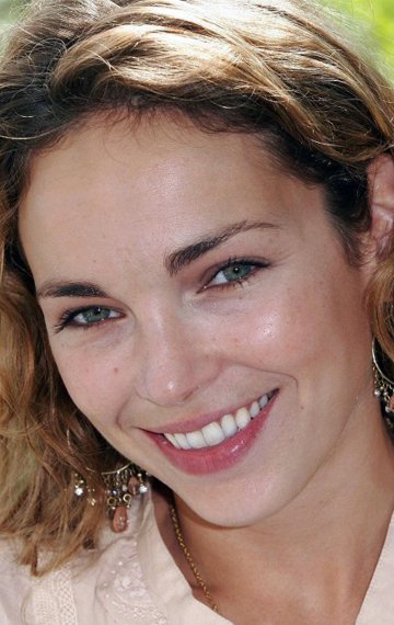 Клер Кейм (Claire Keim) фото: Клер Кейм (Claire Keim)