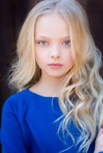 (Amiah Miller) фото: (Amiah Miller)