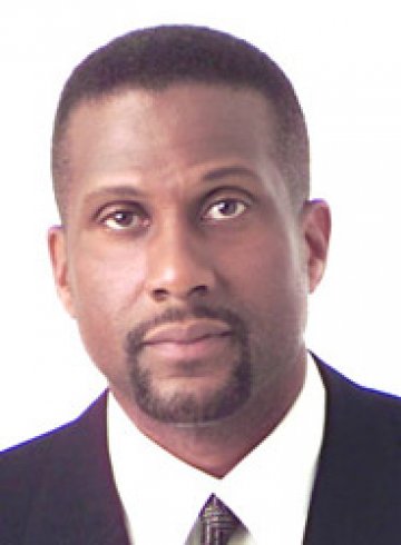 Тэвис Смайли (Tavis Smiley) фото: Тэвис Смайли (Tavis Smiley)