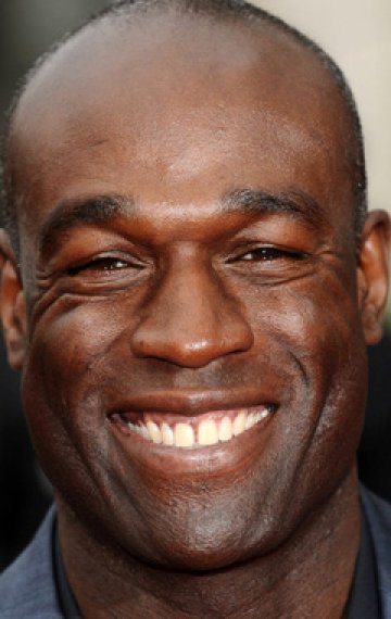 Стив Туссэн (Steve Toussaint) фото: Стив Туссэн (Steve Toussaint)