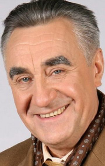 Анатолий Васильев () фото: Анатолий Васильев ()