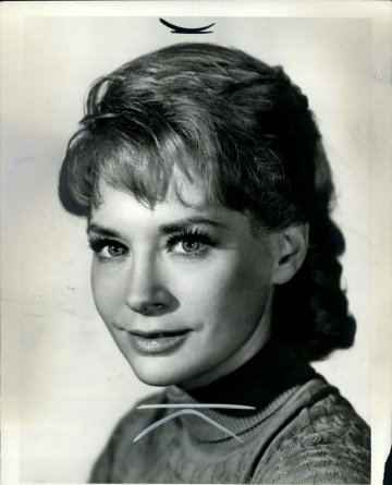 Луис Неттлтон (Lois Nettleton) фото: Луис Неттлтон (Lois Nettleton)