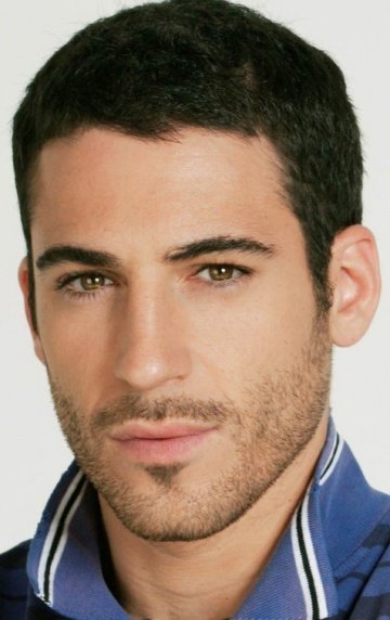 Мигель Анхель Сильвестре (Miguel Ángel Silvestre) фото: Мигель Анхель Сильвестре (Miguel Ángel Silvestre)