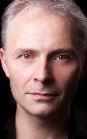 фото: Марк Боннар (Mark Bonnar)