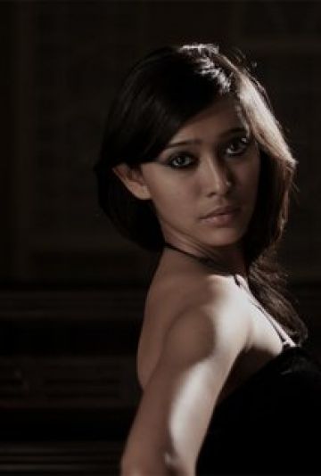 Саяни Гупта (Sayani Gupta) фото: Саяни Гупта (Sayani Gupta)