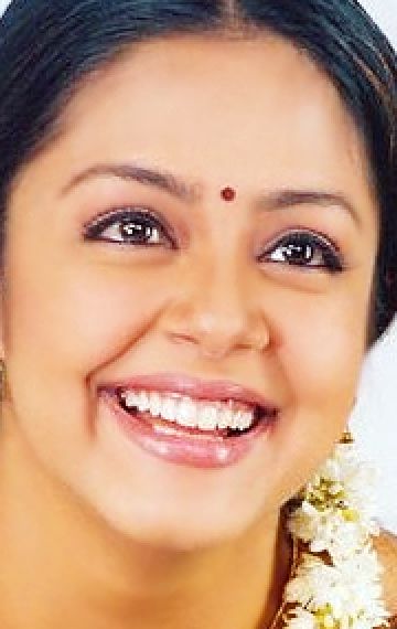 фото: Джотика (Jyothika)