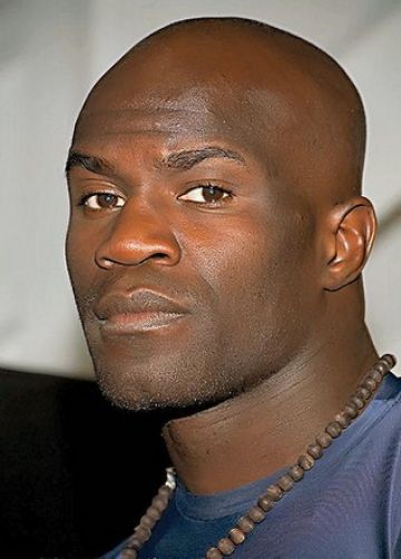 Чейк Конго (Cheick Kongo) фото: Чейк Конго (Cheick Kongo)