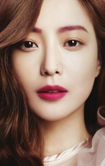 Ким Хи-сон (Kim Hee-seon) фото: Ким Хи-сон (Kim Hee-seon)