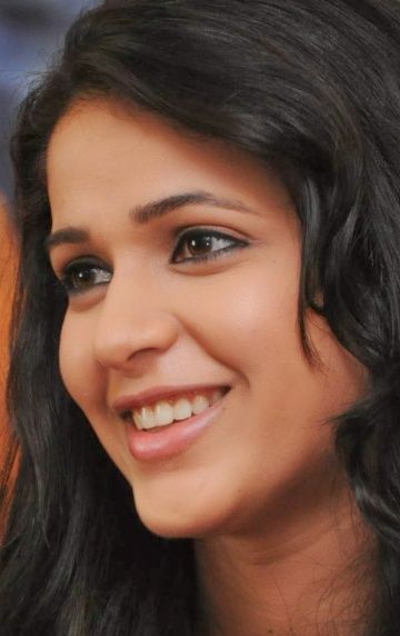 Лавания Трипати (Lavanya Tripathi) фото: Лавания Трипати (Lavanya Tripathi)