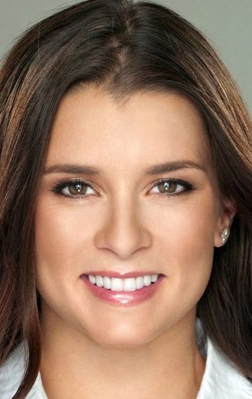 Дэника Патрик (Danica Patrick) фото: Дэника Патрик (Danica Patrick)
