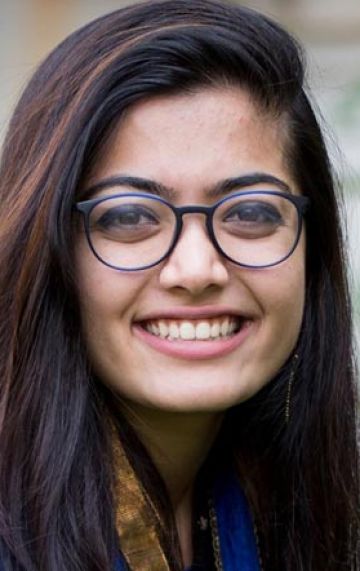 Рашмика Манданна (Rashmika Mandanna) фото: Рашмика Манданна (Rashmika Mandanna)