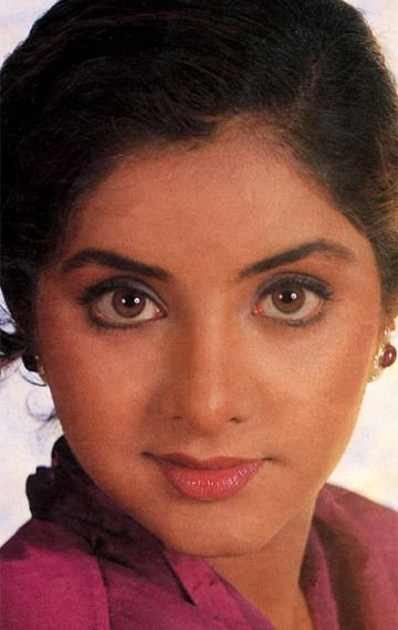 фото: Дивья Бхарти (Divya Bharti)