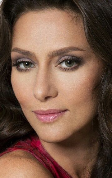 Мария Фернанда Кандиду (Maria Fernanda Cândido) фото: Мария Фернанда Кандиду (Maria Fernanda Cândido)