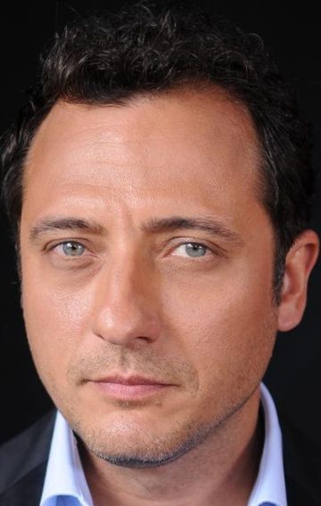 Йигит Озшенер (Yigit Özsener) фото: Йигит Озшенер (Yigit Özsener)
