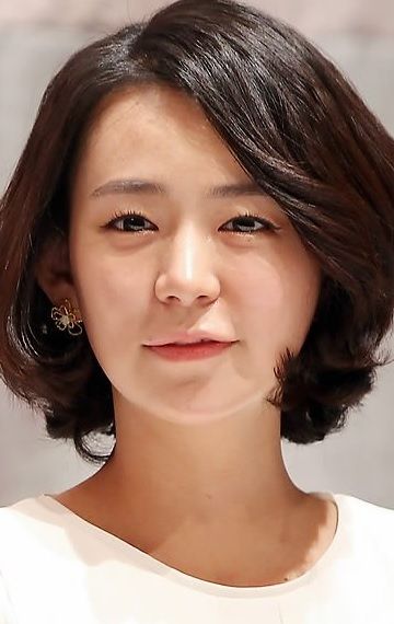 Щим И-ён (Shim Yi-yeong) фото: Щим И-ён (Shim Yi-yeong)
