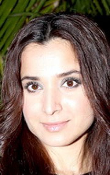 Симона Сингх (Simone Singh) фото: Симона Сингх (Simone Singh)