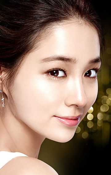 Ли Мин-джон (Lee Min-jeong) фото: Ли Мин-джон (Lee Min-jeong)