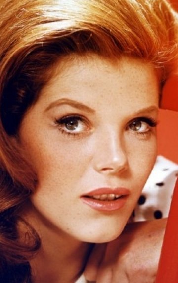 фото: Саманта Эггар (Samantha Eggar)